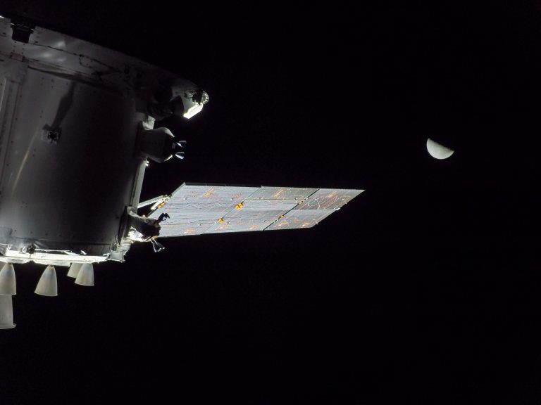 Artemis I Flight Day 15 – Team Polls “Go” For Distant Retrograde Orbit Departure