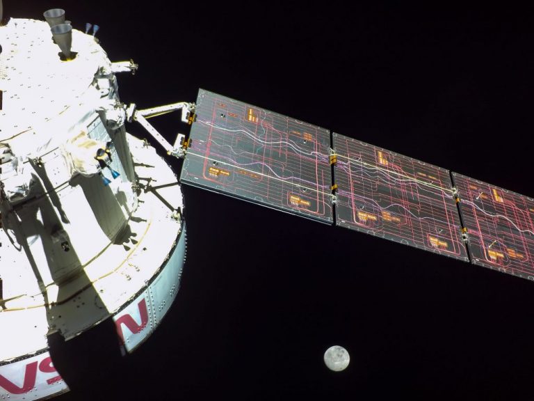 Artemis I Flight Day 16 – Orion Successfully Completes Distant Retrograde Departure Burn