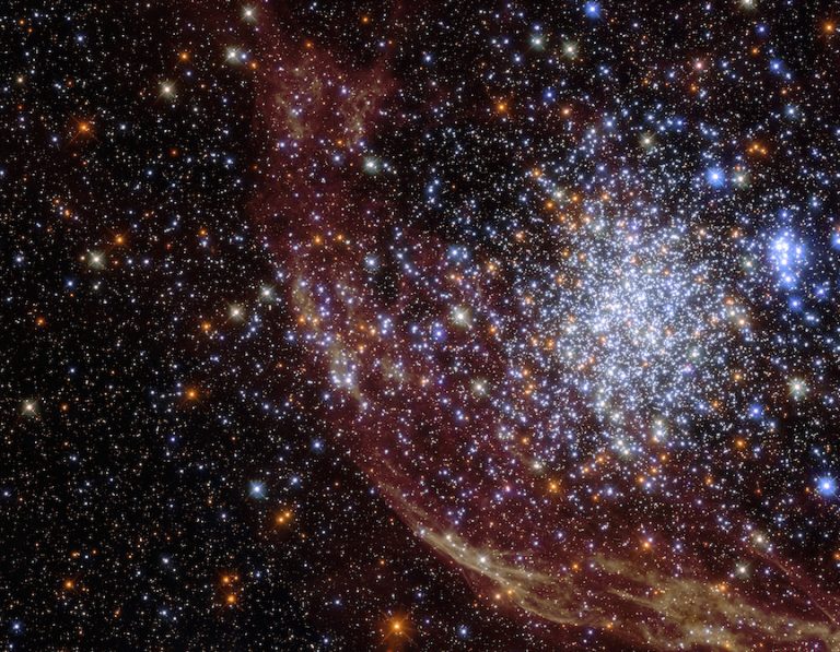 Hubble Captures Dual Views Of An Unusual Star Cluster