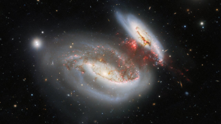 ‘Taffy Galaxies’ Collide And Leave Behind A Bridge Of Star-forming Material