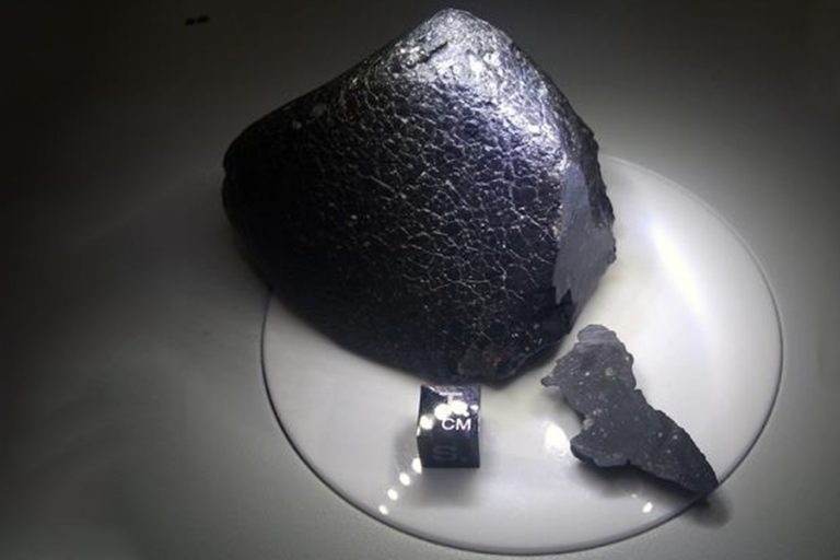 A Message To Meteorite Hunters: Put Down Your Magnets!